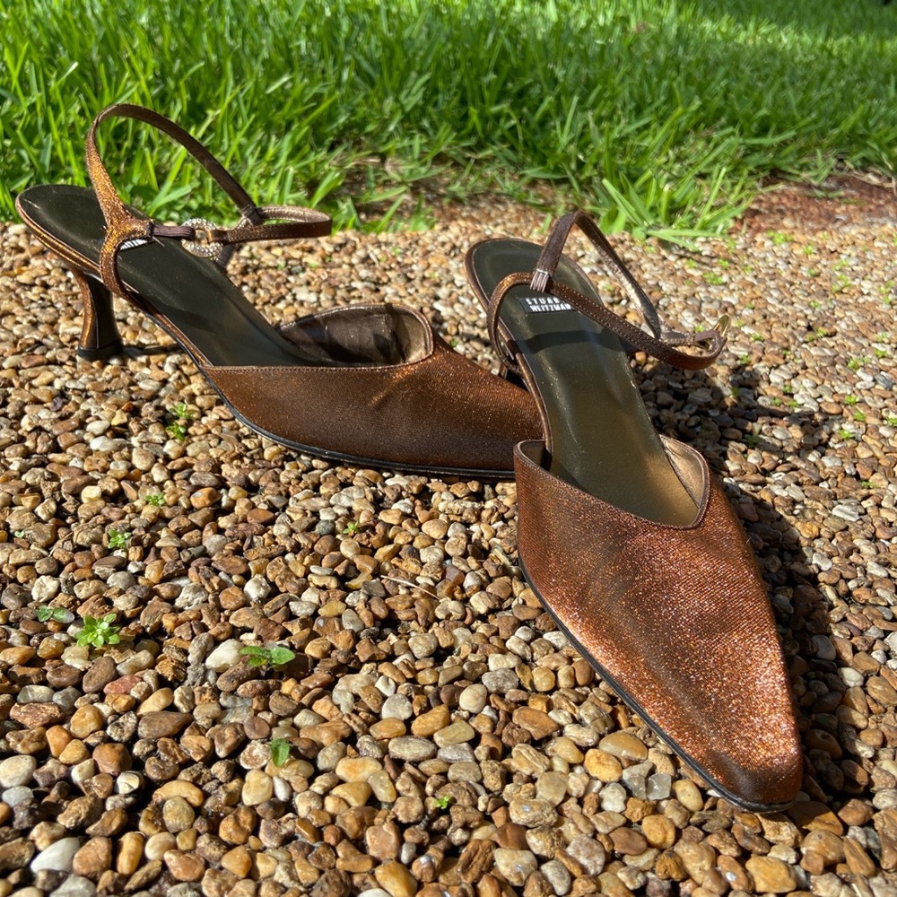 stuart weitzman kitten heels